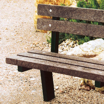 Colwyn Seat with black frames